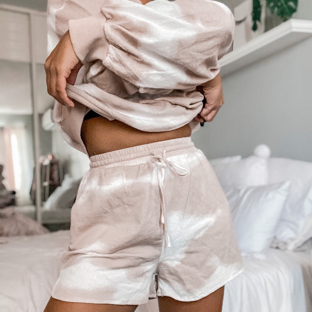 Cloud Nine Lounge Set in Taupe